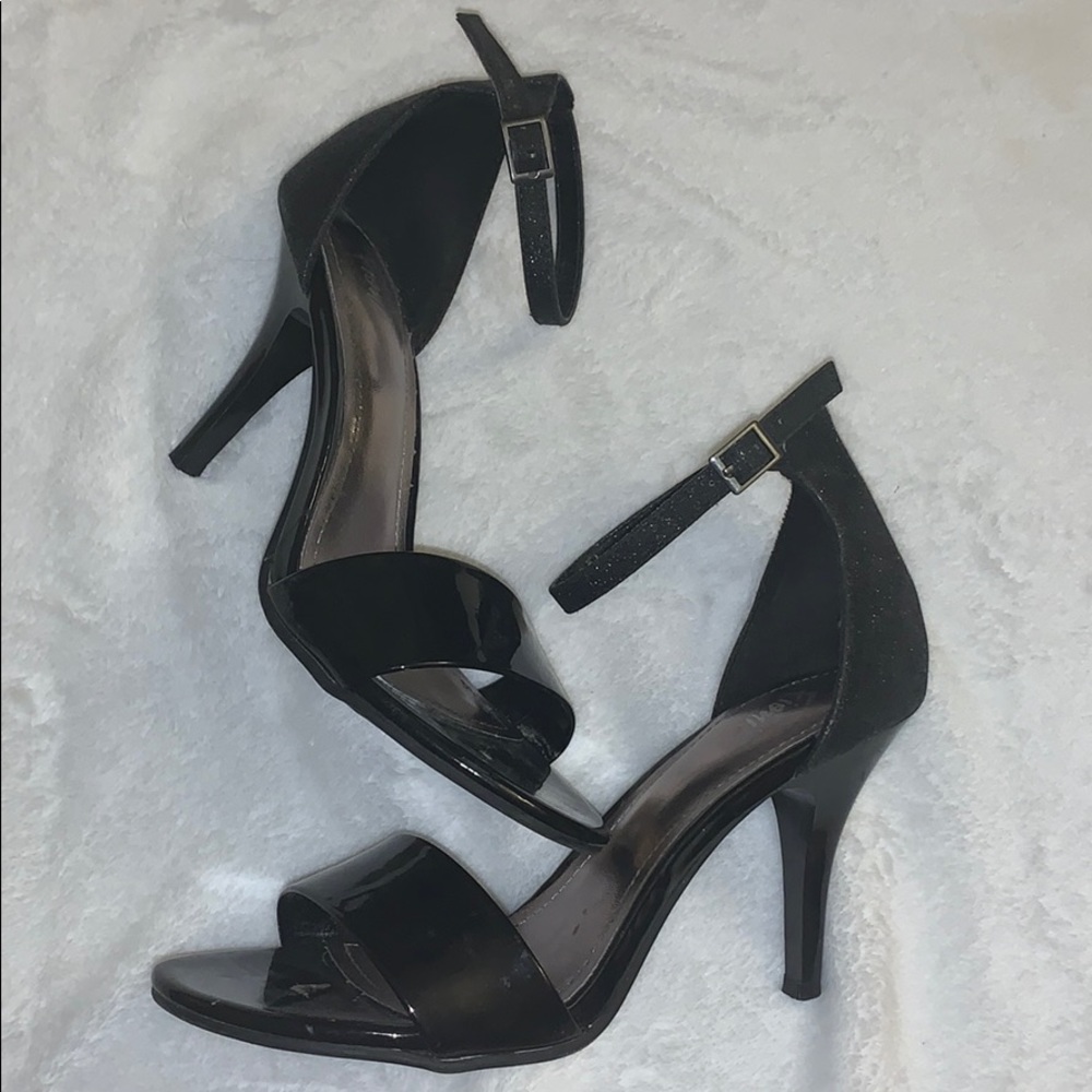 Black heels